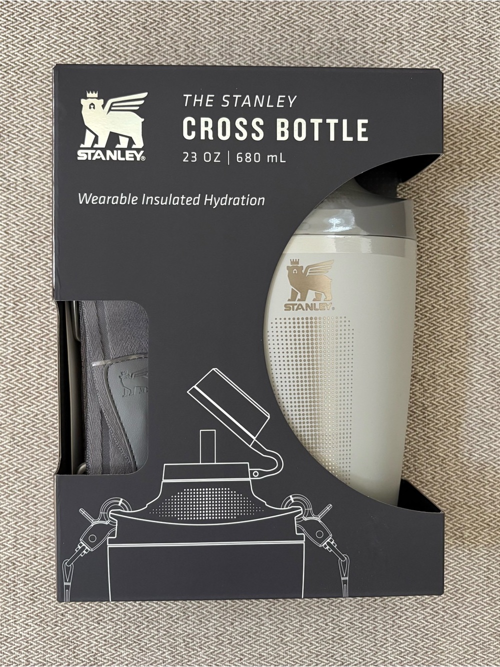 Stanley Cross Bottle Gray | 23 oz Wearable Travel Bottle with Jacquard Strap